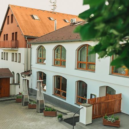 Restaurace A Penzion U Svate Barbory Usti nad Labem Exterior photo